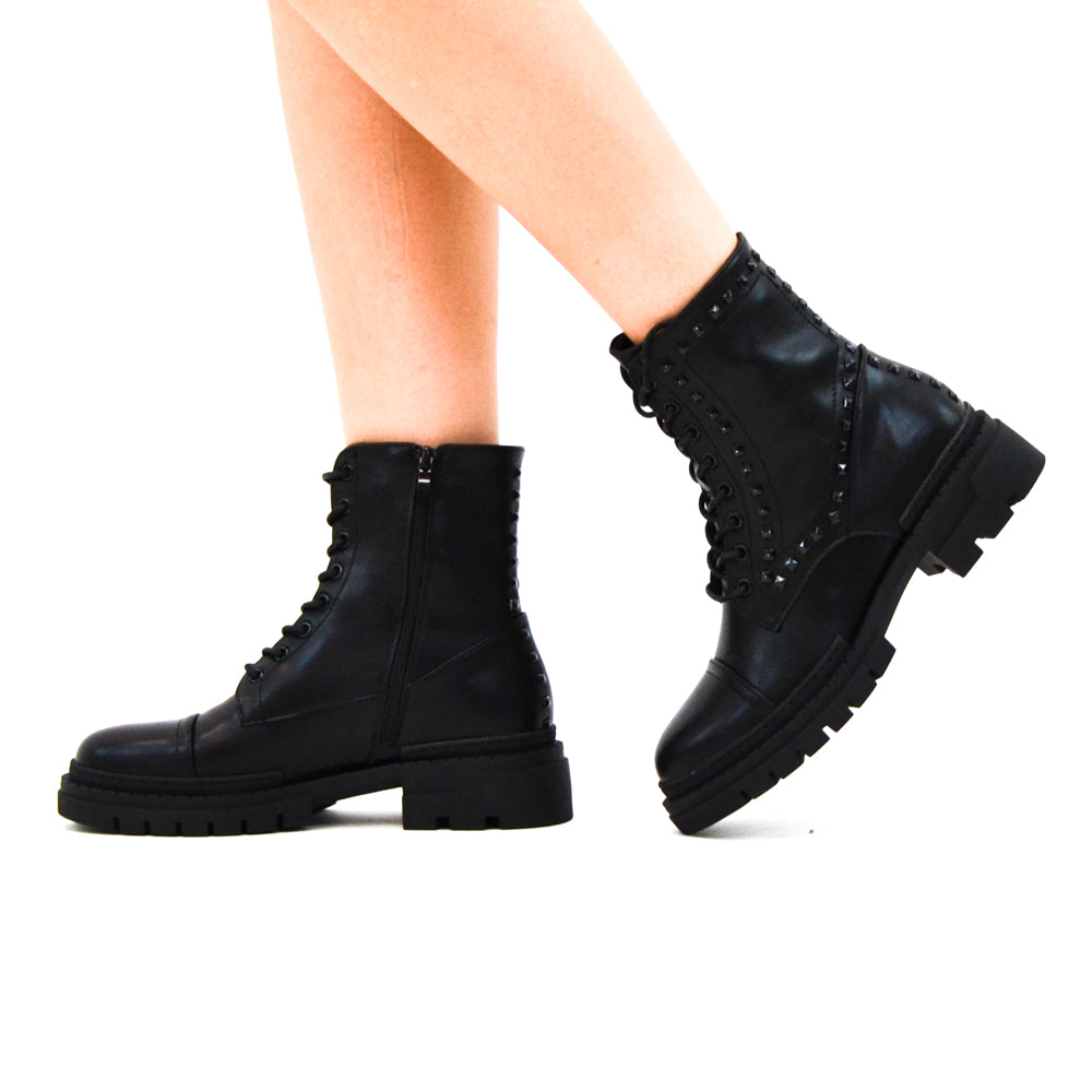 STIVALETTO DONNA CON BORCHIE TONO SU TONO - Chic&Pop - Abbigliamento ed accessori Donna